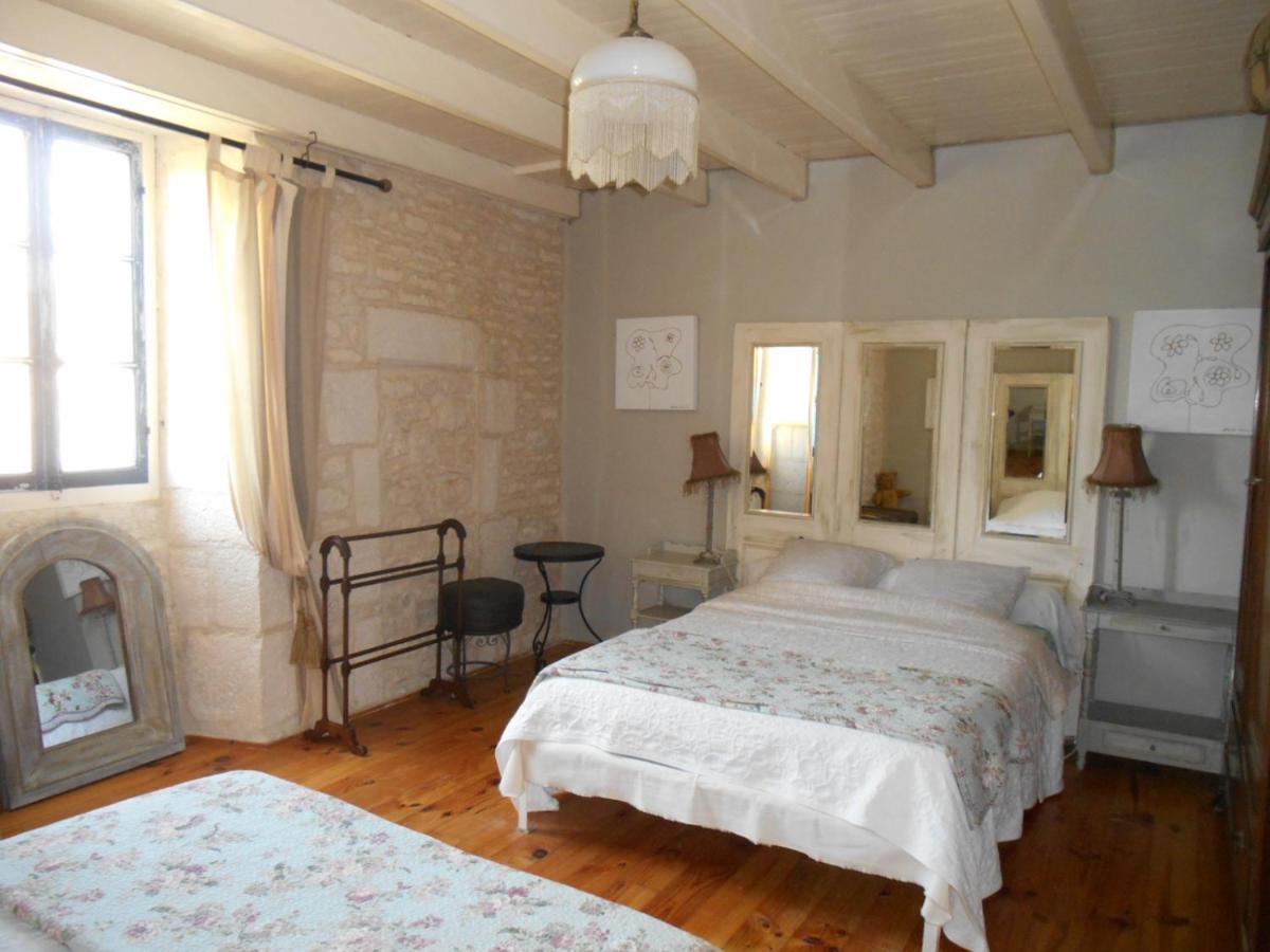 Bed and Breakfast Le vieux Prieuré Cressé Exterior foto